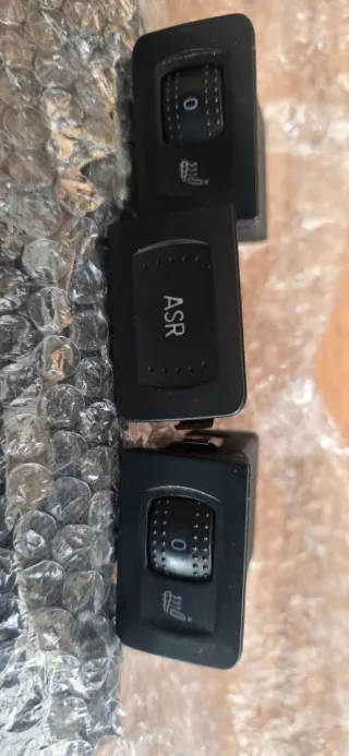 Botones Golf 4 ASR y asientos calefactables