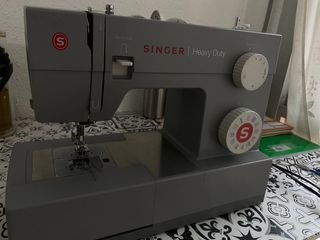 Máquina de coser Singer Heavy Duty 4432