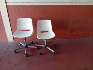 Sillas Ikea giratorias elevables blancas