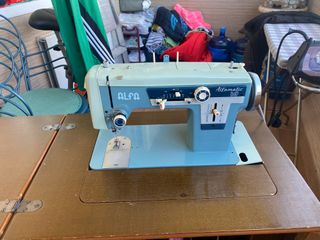 Máquina de coser Alfa Automátic 109