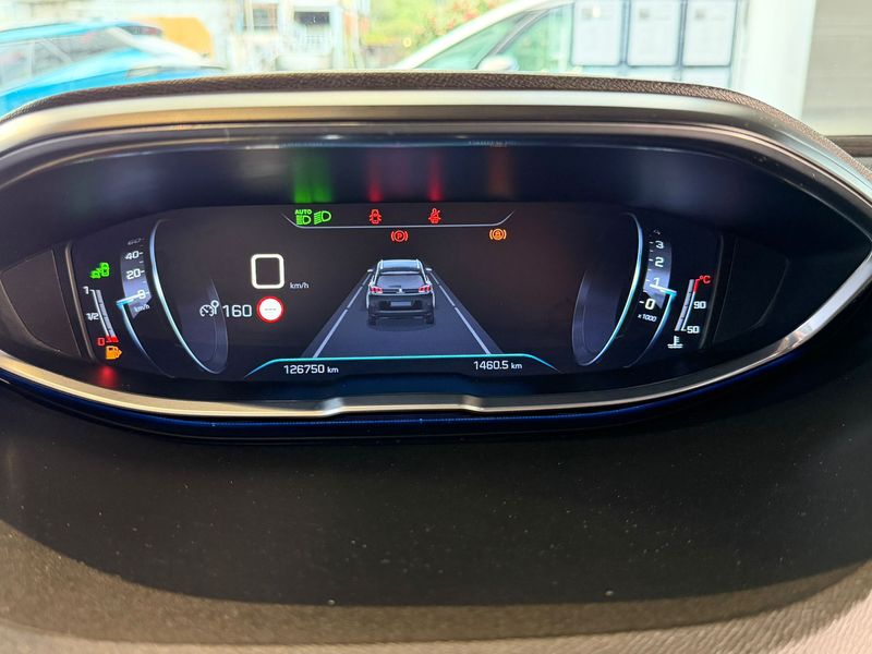 Peugeot 5008 2017, foto 11