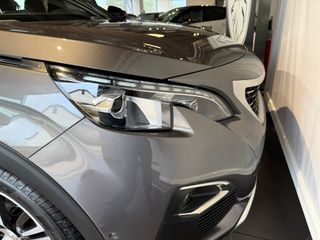 PEUGEOT 5008 GTLine 1.2L PureTech 96kW 130CV SS