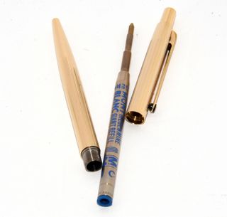 Bolígrafo Montblanc Baño Oro Grabado