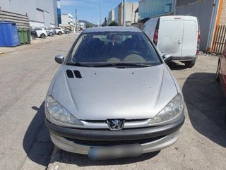 Defensa delantera peugeot 206 167604
