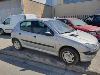 Defensa delantera peugeot 206 167604
