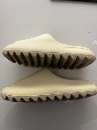 Chanclas Adidas Beige