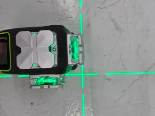 Huepar S04CG Nivel láser Autonivelante 4D.