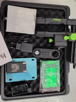 Huepar S04CG Nivel láser Autonivelante 4D.