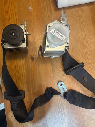 Cinturones BMW E90 320D Delanteros