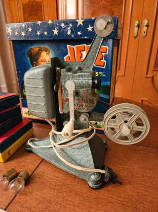 Proyector Cine JEFE SUPER 9'5 mm Caja Original