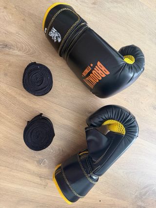 Guantes Boxeo Brooklyn WBC XL + Vendas