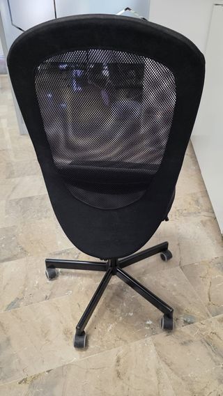 Silla de oficina regulable con ruedas