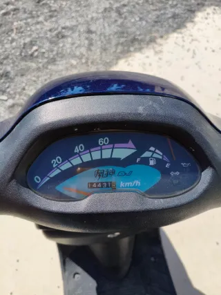 Kymco DJ 50 Scooter Azul