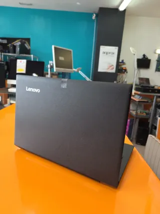 Lenovo V110 Renovado 12GB RAM SSD 250GB