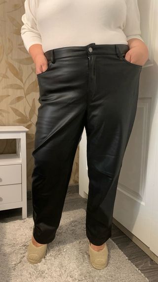 Pantalón polipiel Mango mujer