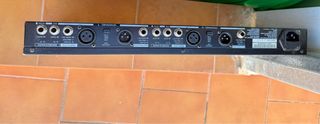 Composer Behringer mdx 2200