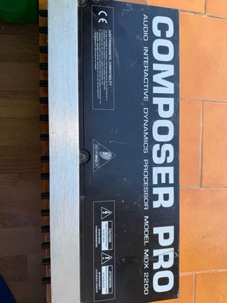 Composer Behringer mdx 2200