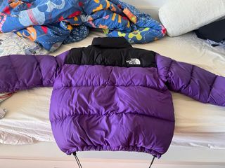 Abrigo The North Face 700 Morado Negro