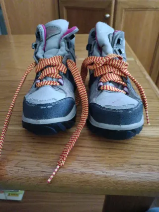 Botas de montaña Quechua niño/niñatalla 24 y 29