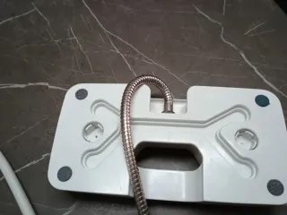 Lavapiedi con doccetta e tubo