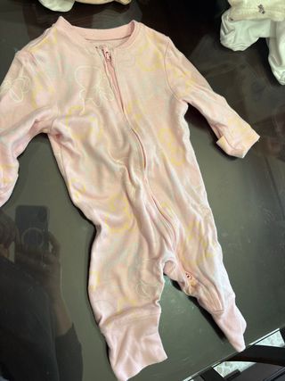 Se regala Ropa de bebé de 0-3