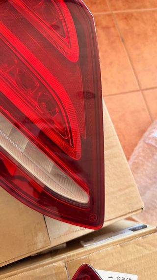Pilotos Mercedes C205 A205906035764 A205906045764