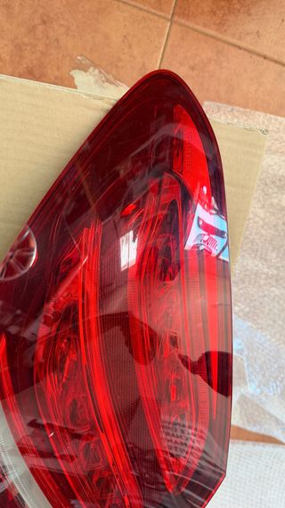 Pilotos Mercedes C205 A205906035764 A205906045764