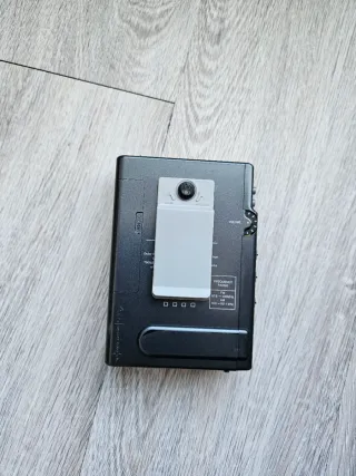 Walkman Aiwa HS-T150 Radio Cassette Player.