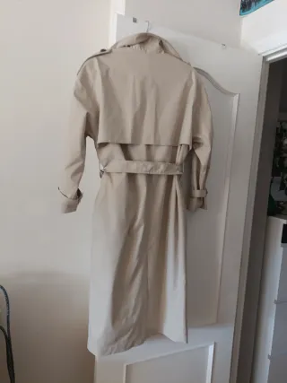 Gabardina Stradivarius Talla Única Beige