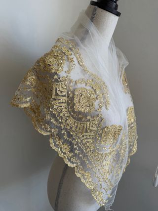 Juego de manteleta y delantal fallera