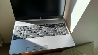 Computadora HP 255 G8 Notebook PC 15 usada