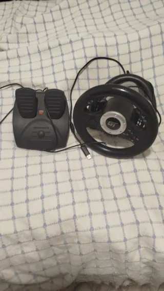 Volante y Pedales Thrustmaster GT