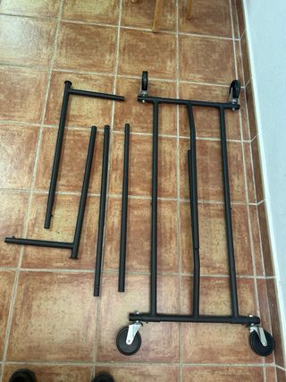 Burro perchero metálico negro