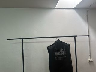 Burro perchero metálico negro