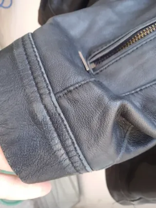 Chaqueta de piel Velez Negra