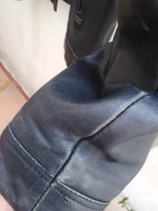 Chaqueta de piel Velez Negra