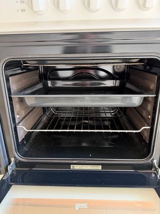 Horno y placa vitrocerámica Teka