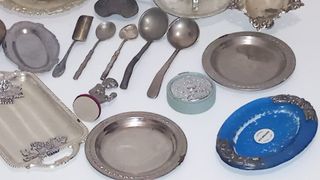 21 soprammobili in metallo vintage