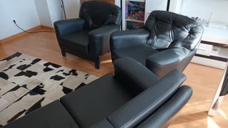 Sofá y 2 sillones polipiel negro