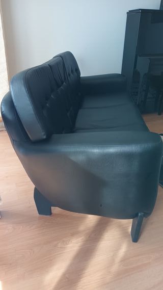 Sofá y 2 sillones polipiel negro