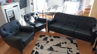 Sofá y 2 sillones polipiel negro