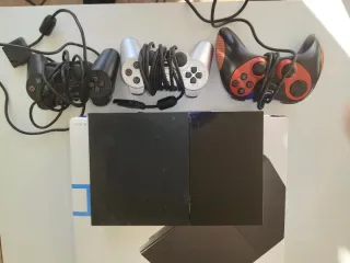 PS2 Sony + 3 mandos + Fifa 2004