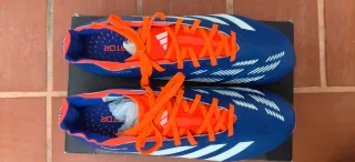 Botas de Futebol Adidas Predator Azuis e Laranjas