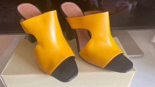 Sandalias Amarillas Tacon