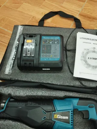 Sierra de sable Gisam 18V + Cargador