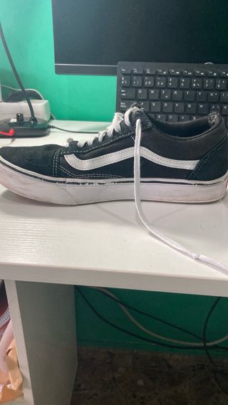 Zapatillas Vans Old Skool Negras Talla 40 (39)