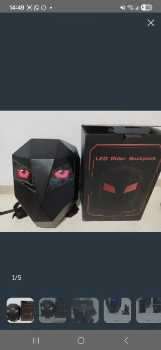 Mochila con ojos LED