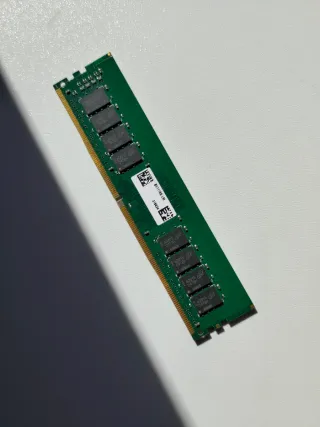 RAM 16GB DDR4 Crucial 2133MHz CL15 - UDIMM Desktop