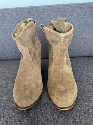 Botines tacón Pull & Bear beige talla 40