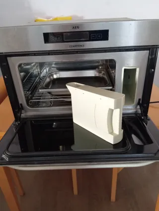 Horno eléctrico AEG Competence vapor